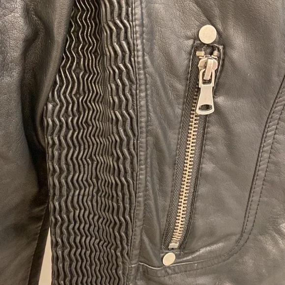 Faux Black Leather Jacket moto - Picture 4 of 11